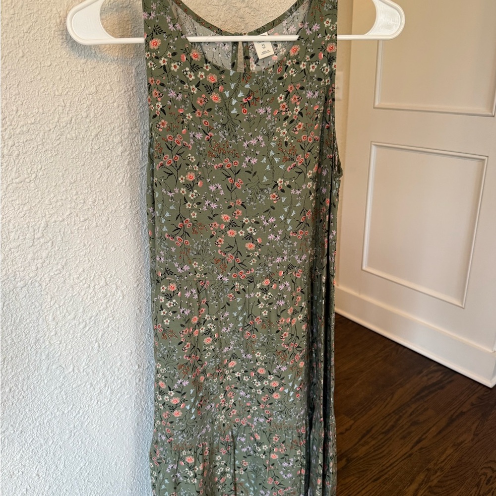 Old Navy Olive Green Floral Tiered Sleeveless Swing Dress with Pink Accents